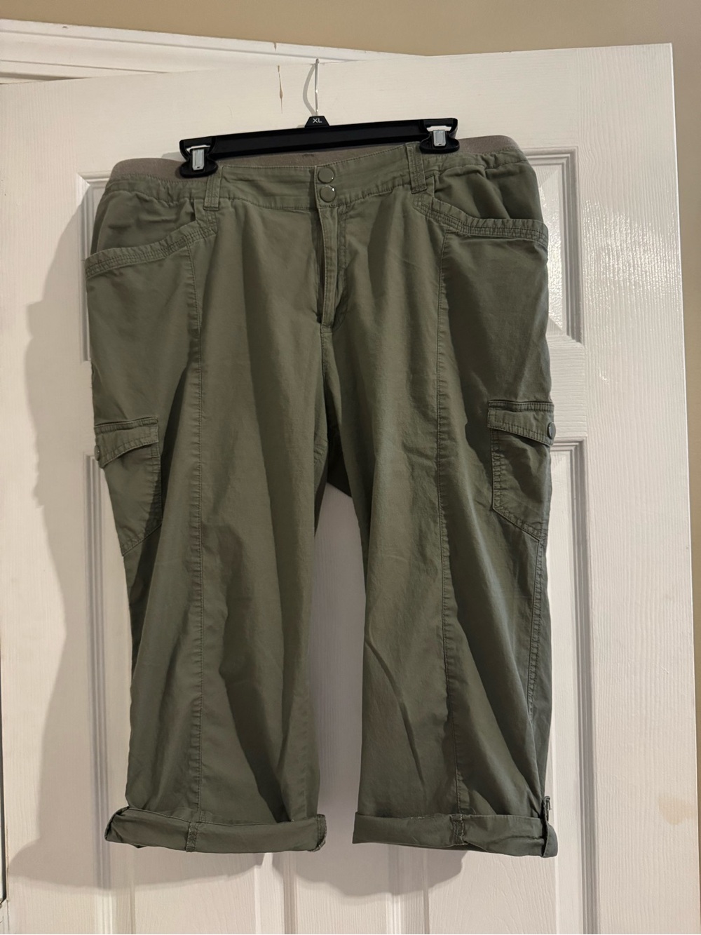 Cato Olive Green Women's Cargo Capris